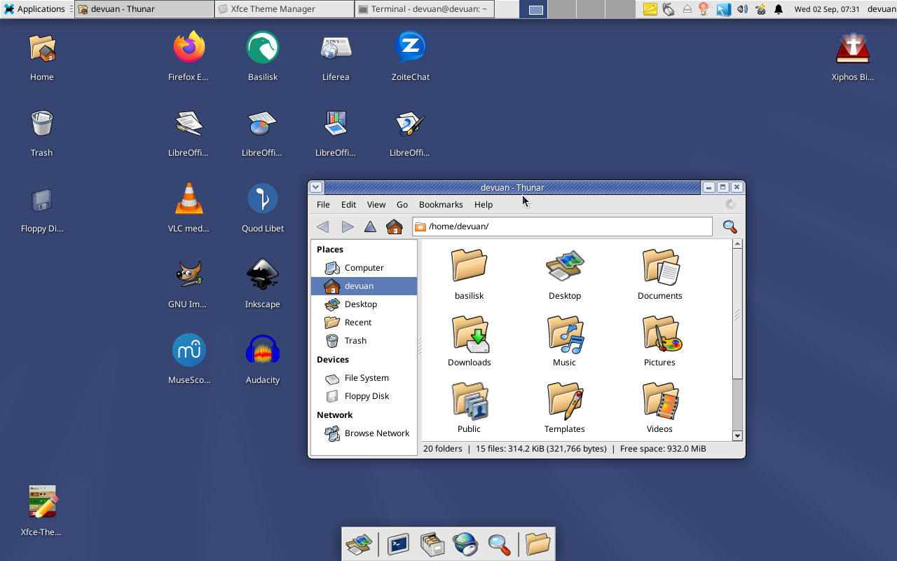 Scrollbar Linux with the Bluecurve theme and a traditional Xfce layout